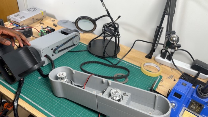 Assembling a V1 arm link
